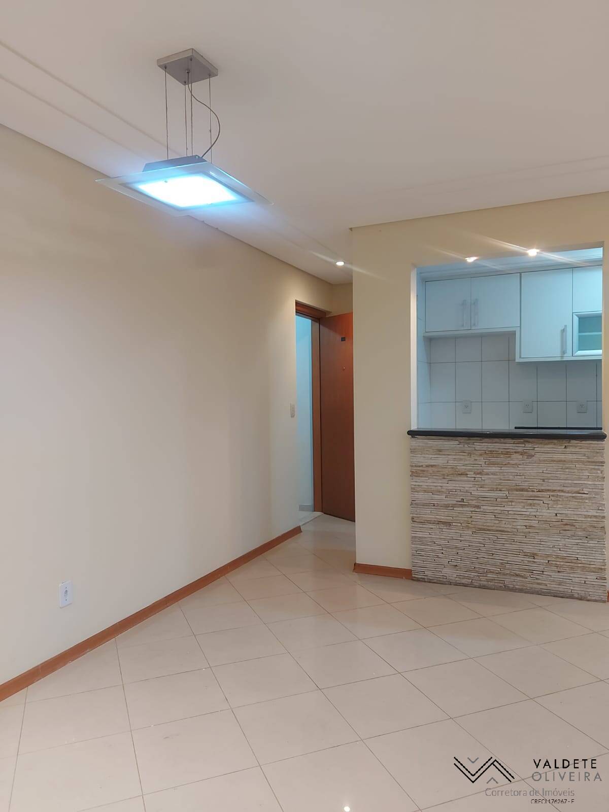 Apartamento à venda com 2 quartos, 68m² - Foto 4