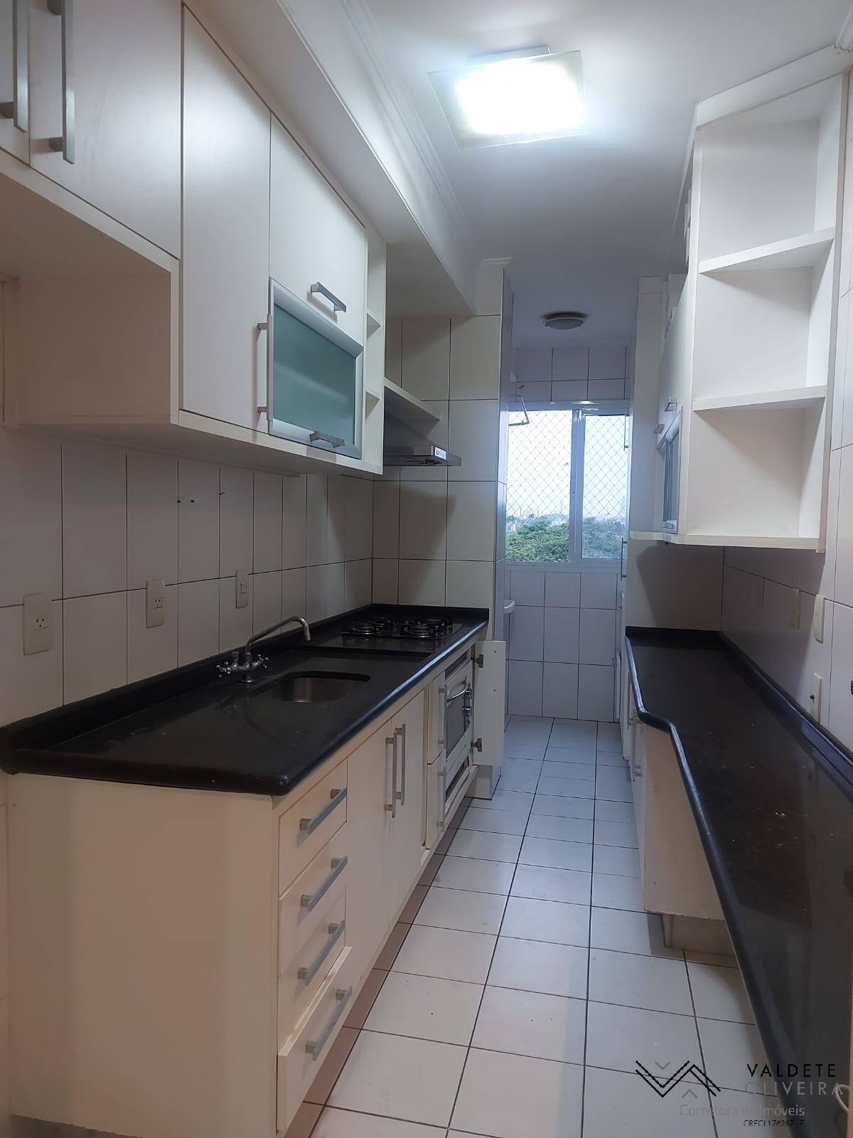 Apartamento à venda com 2 quartos, 68m² - Foto 8