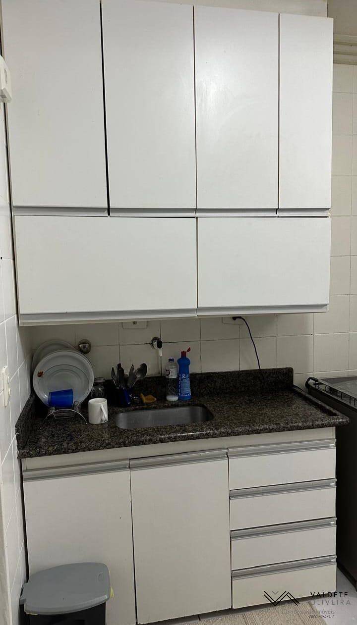 Apartamento à venda com 2 quartos, 48m² - Foto 2