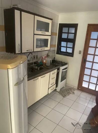 Apartamento à venda com 2 quartos, 65m² - Foto 4