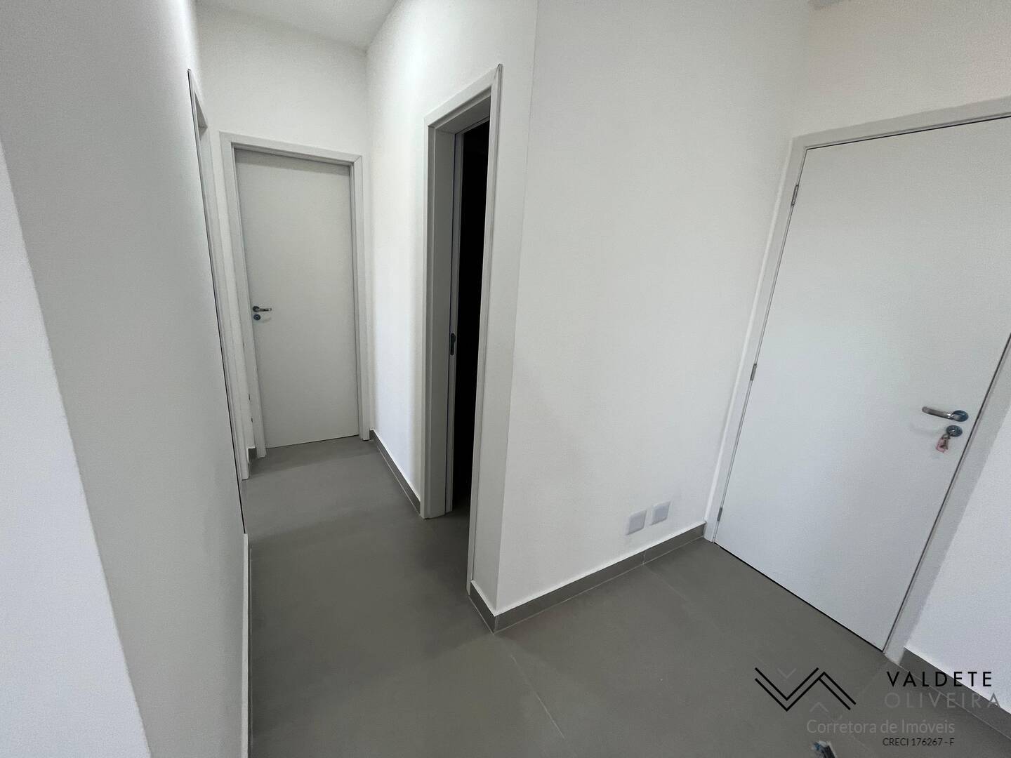 Apartamento à venda com 2 quartos, 56m² - Foto 1