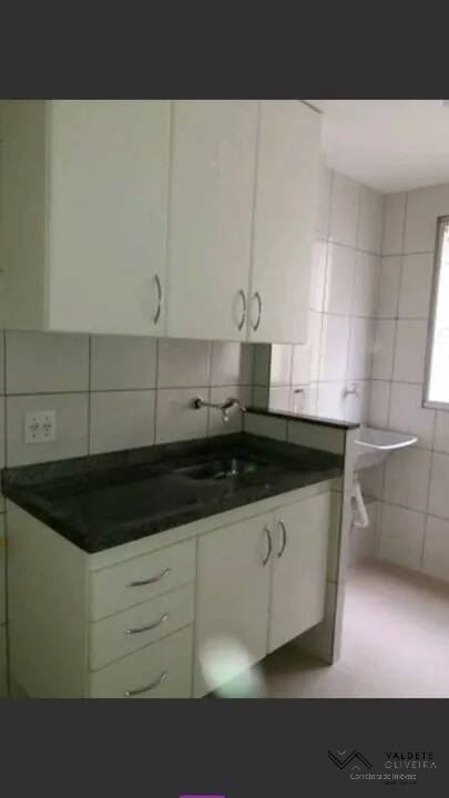 Apartamento à venda com 3 quartos, 65m² - Foto 2