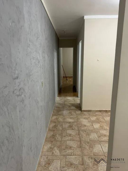 Casa à venda com 3 quartos, 140m² - Foto 3