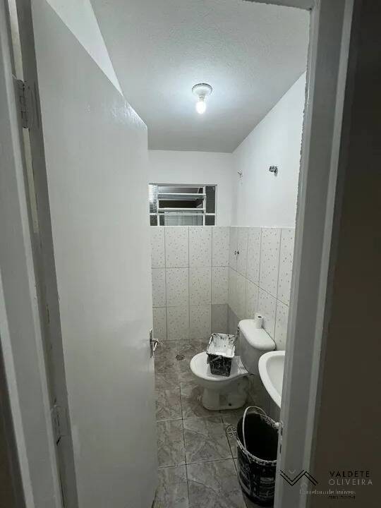 Casa à venda com 3 quartos, 140m² - Foto 2