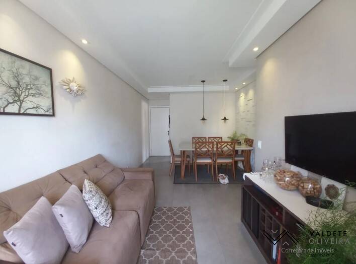 Apartamento à venda com 2 quartos, 70m² - Foto 1