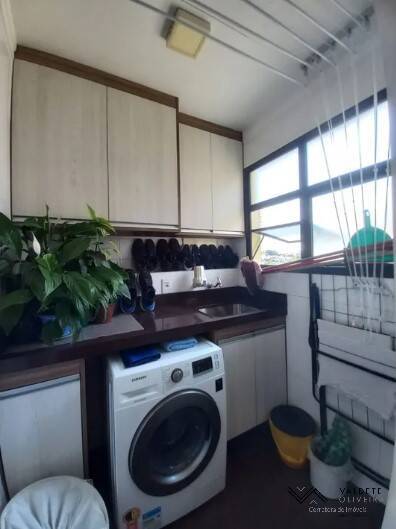 Apartamento à venda com 2 quartos, 70m² - Foto 7