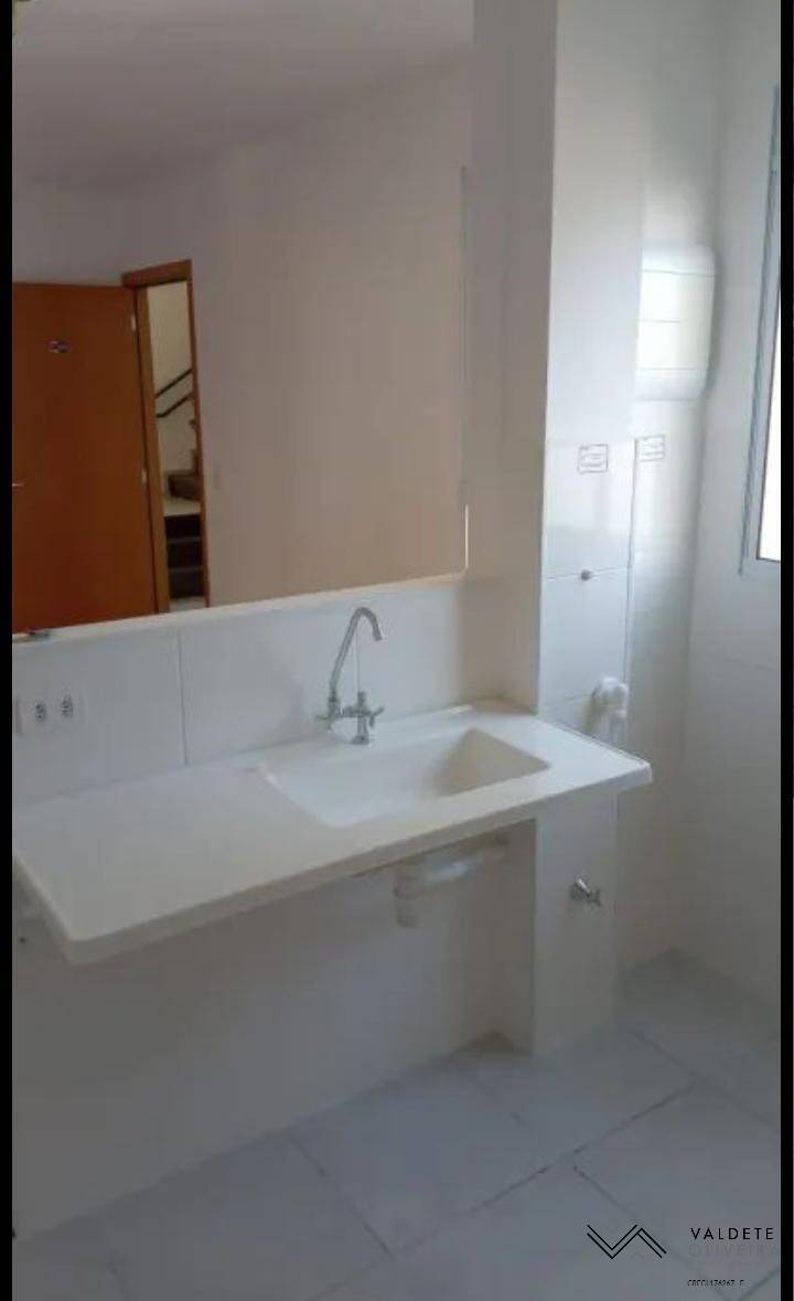 Apartamento à venda com 2 quartos, 44m² - Foto 3