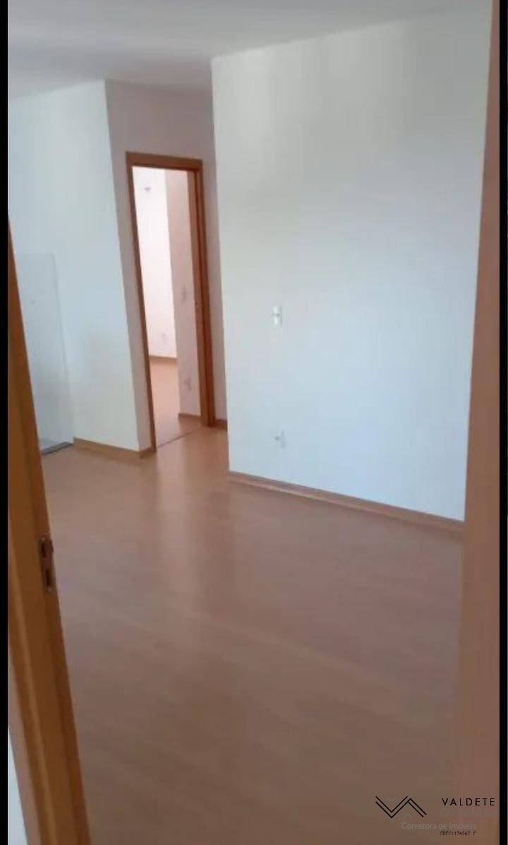 Apartamento à venda com 2 quartos, 44m² - Foto 4