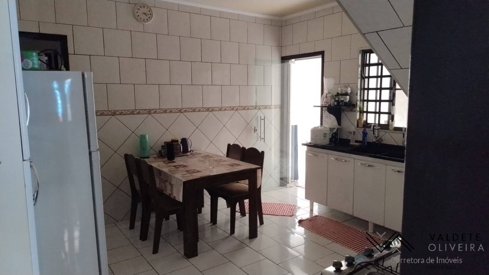 Casa à venda com 3 quartos, 138m² - Foto 5