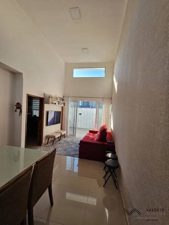 Casa à venda com 3 quartos, 87m² - Foto 6