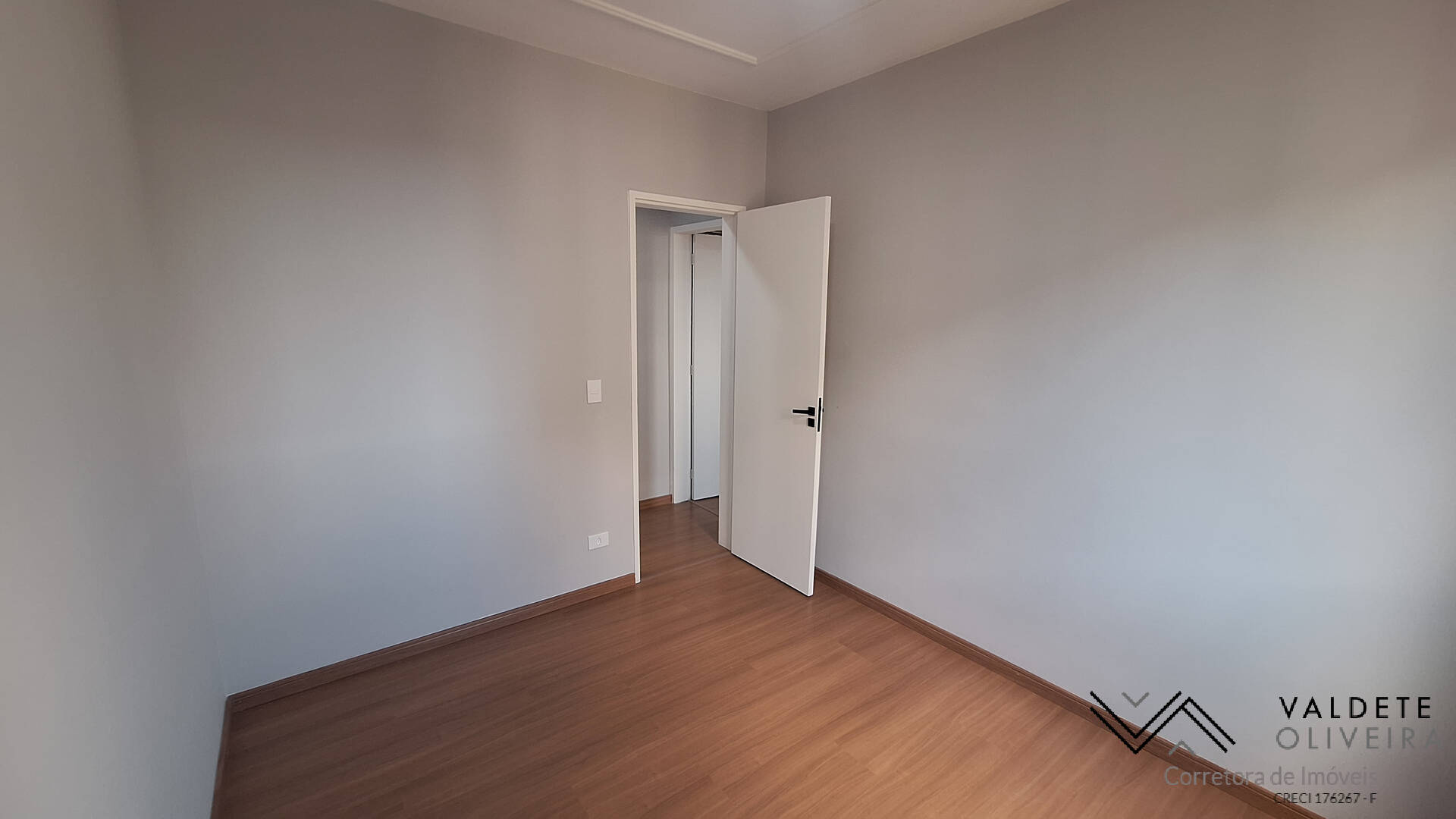 Apartamento à venda com 2 quartos, 62m² - Foto 10