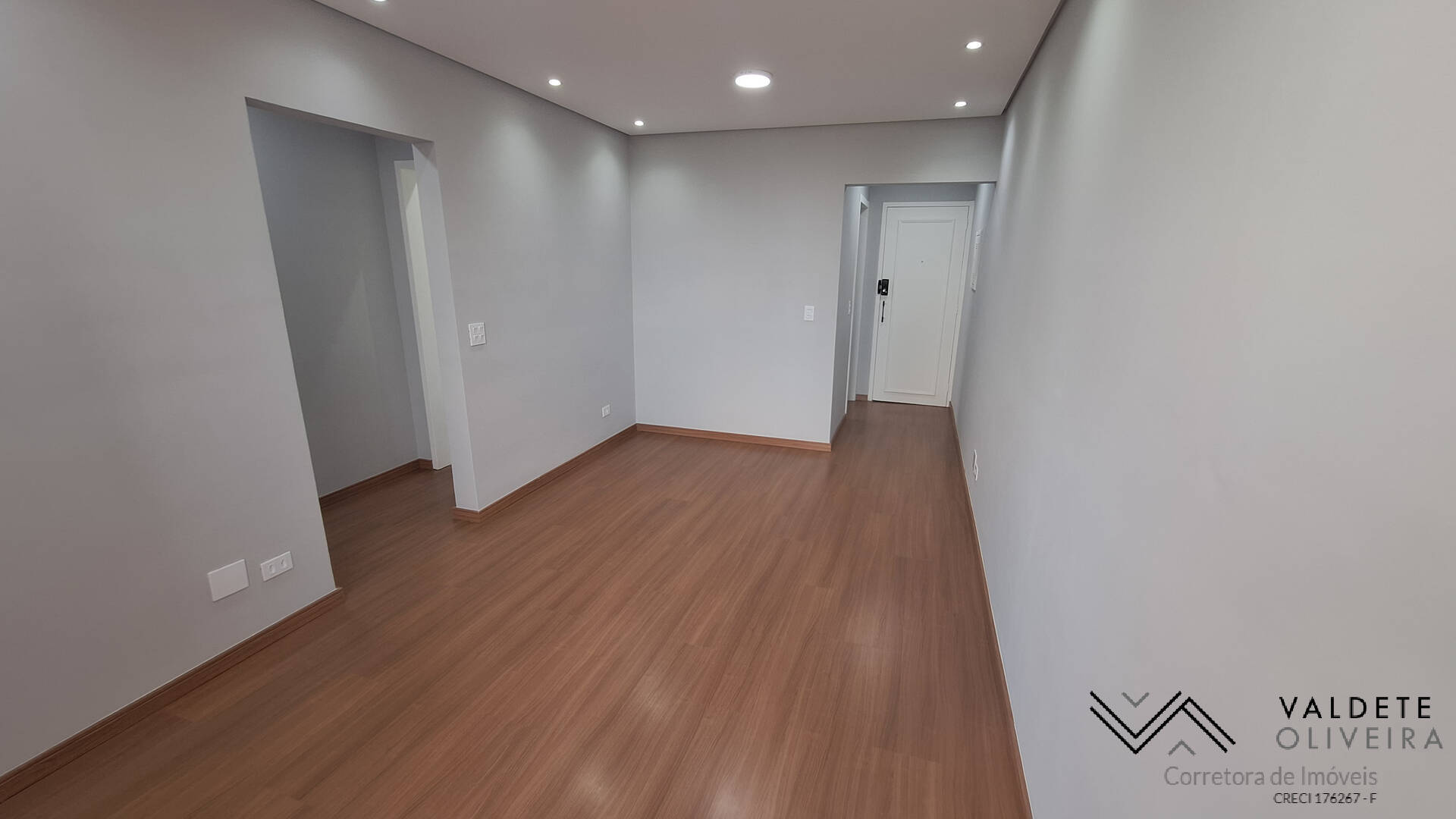 Apartamento à venda com 2 quartos, 62m² - Foto 12