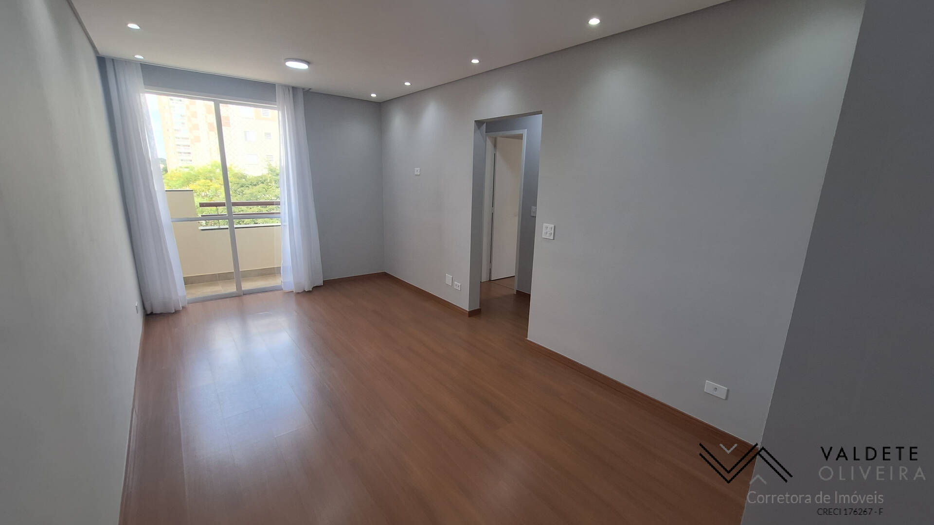 Apartamento à venda com 2 quartos, 62m² - Foto 16