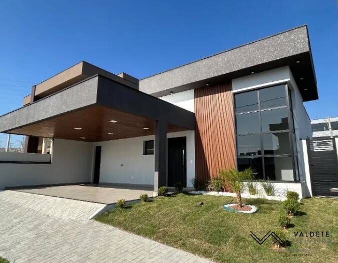 Casa de Condomínio à venda com 3 quartos, 180m² - Foto 1