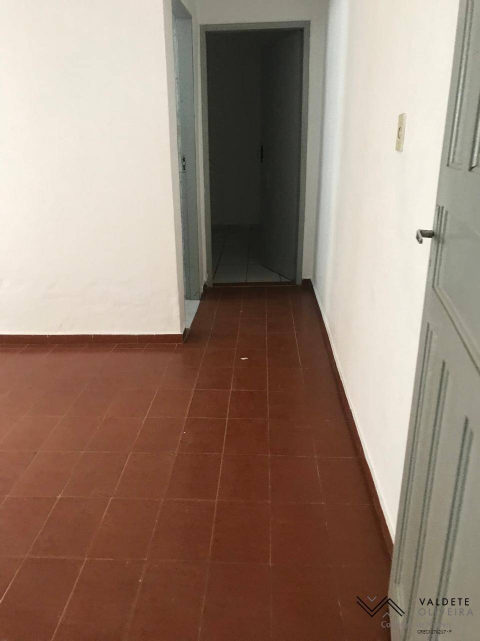 Casa à venda com 2 quartos, 103m² - Foto 3