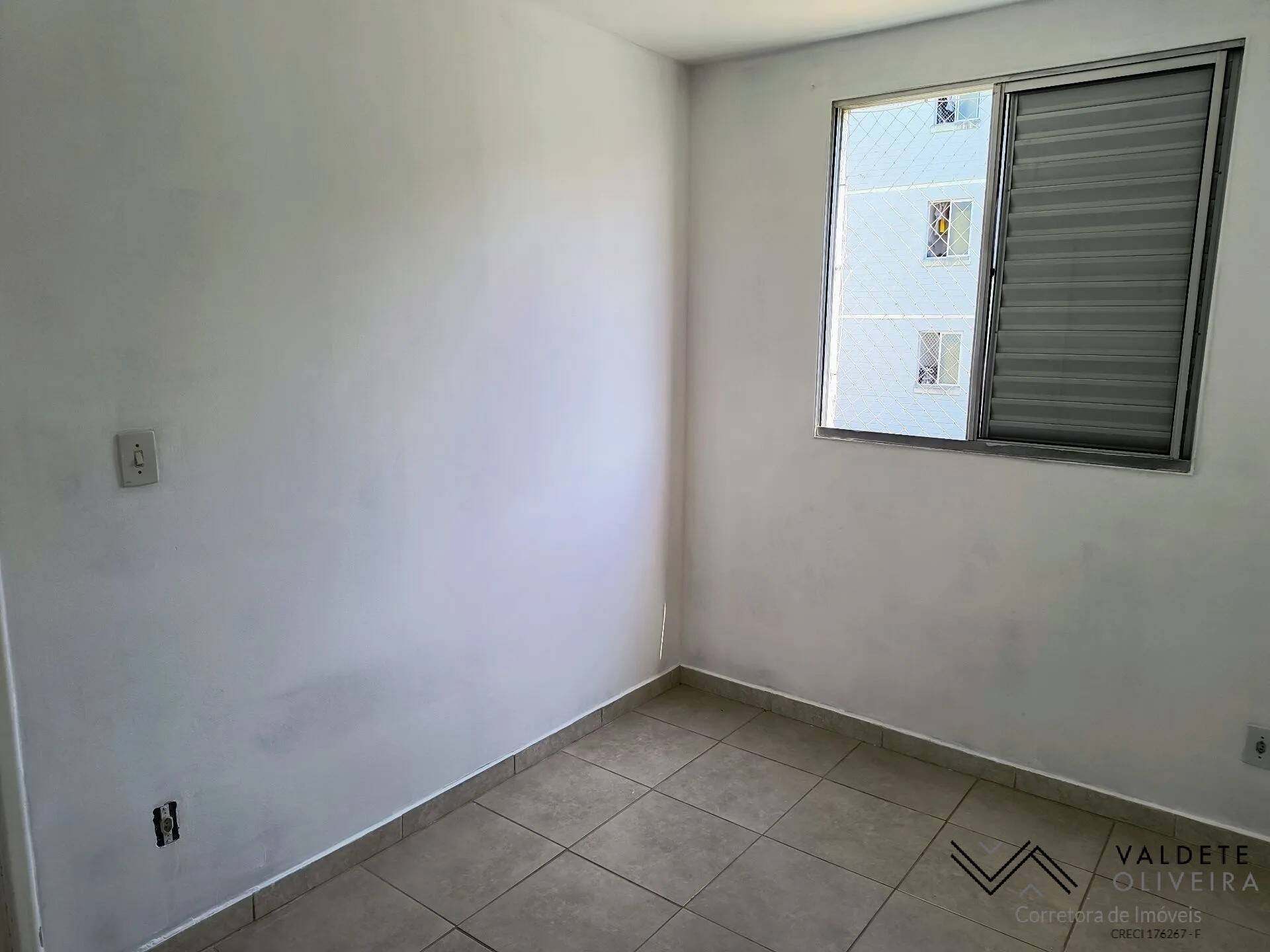 Apartamento à venda com 2 quartos, 49m² - Foto 2