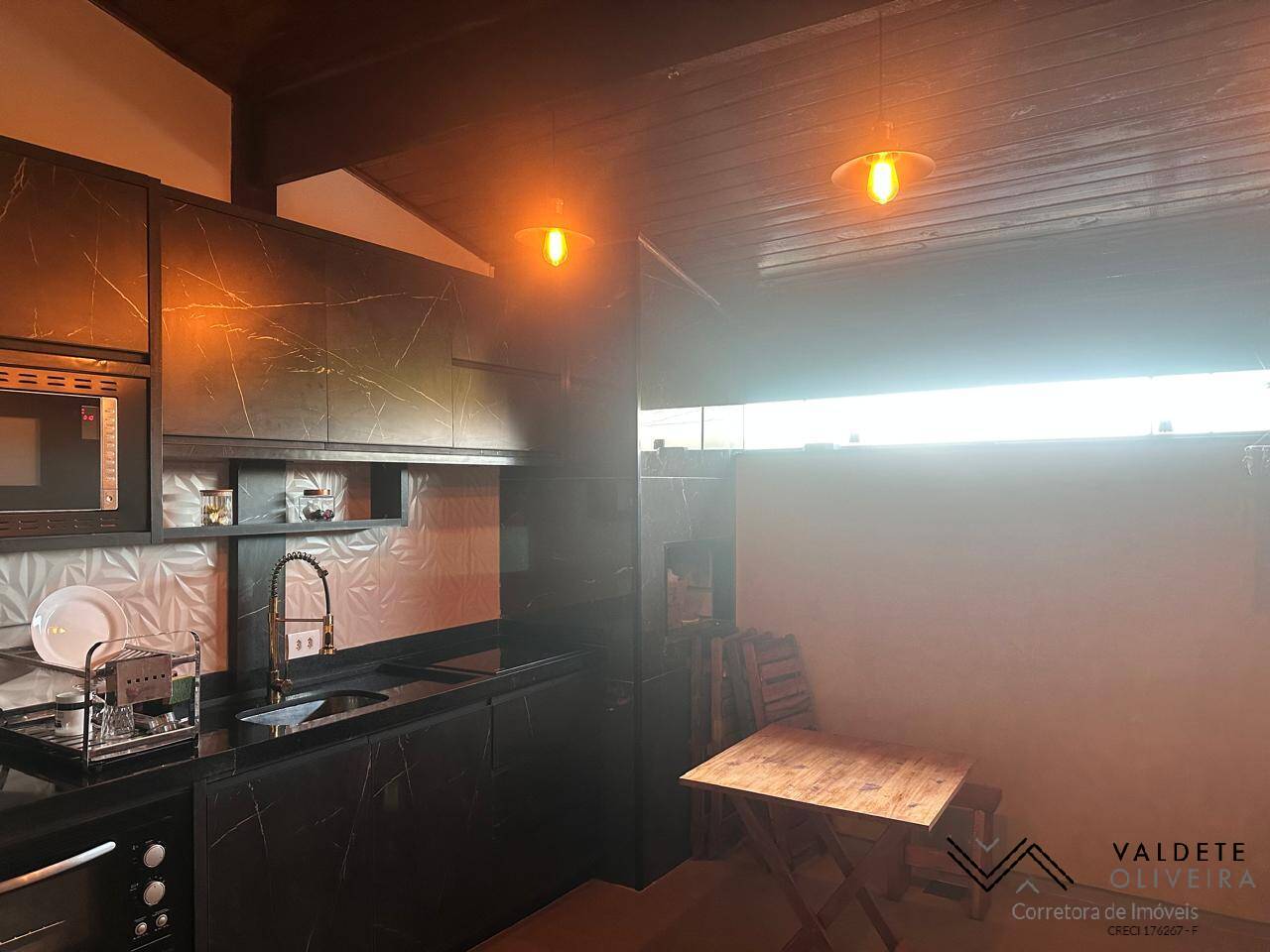 Casa de Condomínio à venda com 2 quartos, 90m² - Foto 2