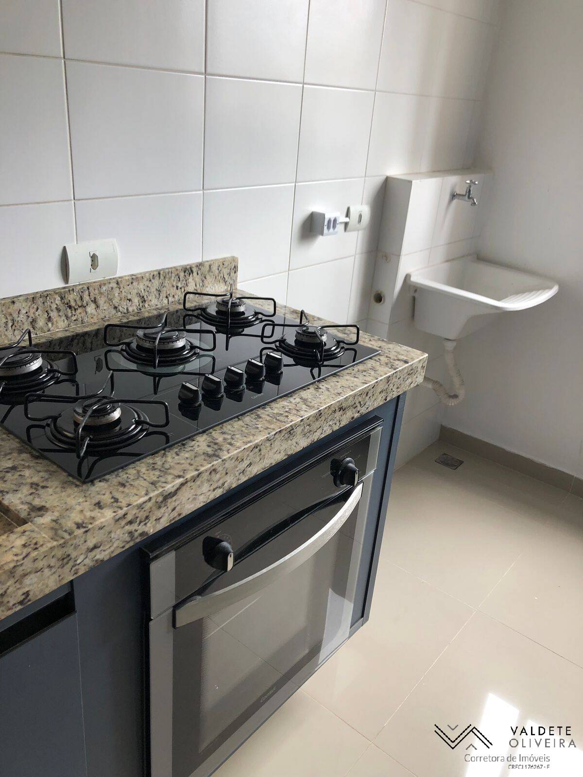 Apartamento à venda com 2 quartos, 68m² - Foto 5