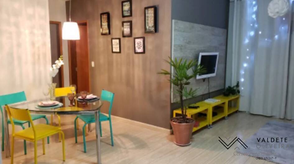 Apartamento à venda com 2 quartos, 75m² - Foto 1