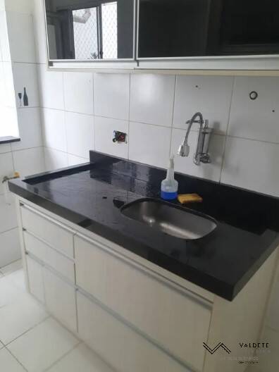 Apartamento à venda com 2 quartos, 60m² - Foto 3