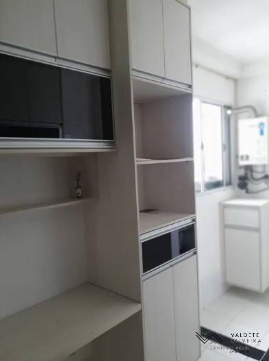 Apartamento à venda com 2 quartos, 60m² - Foto 5