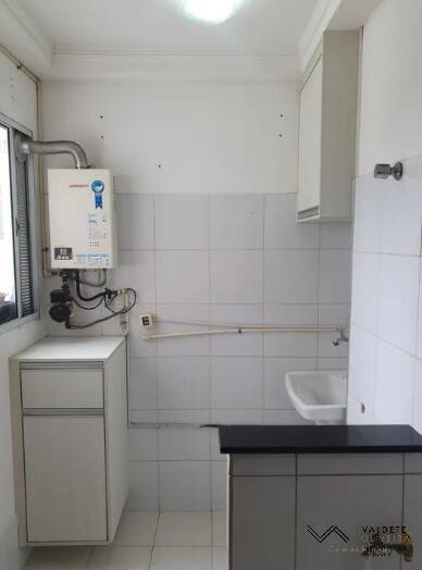 Apartamento à venda com 2 quartos, 60m² - Foto 15