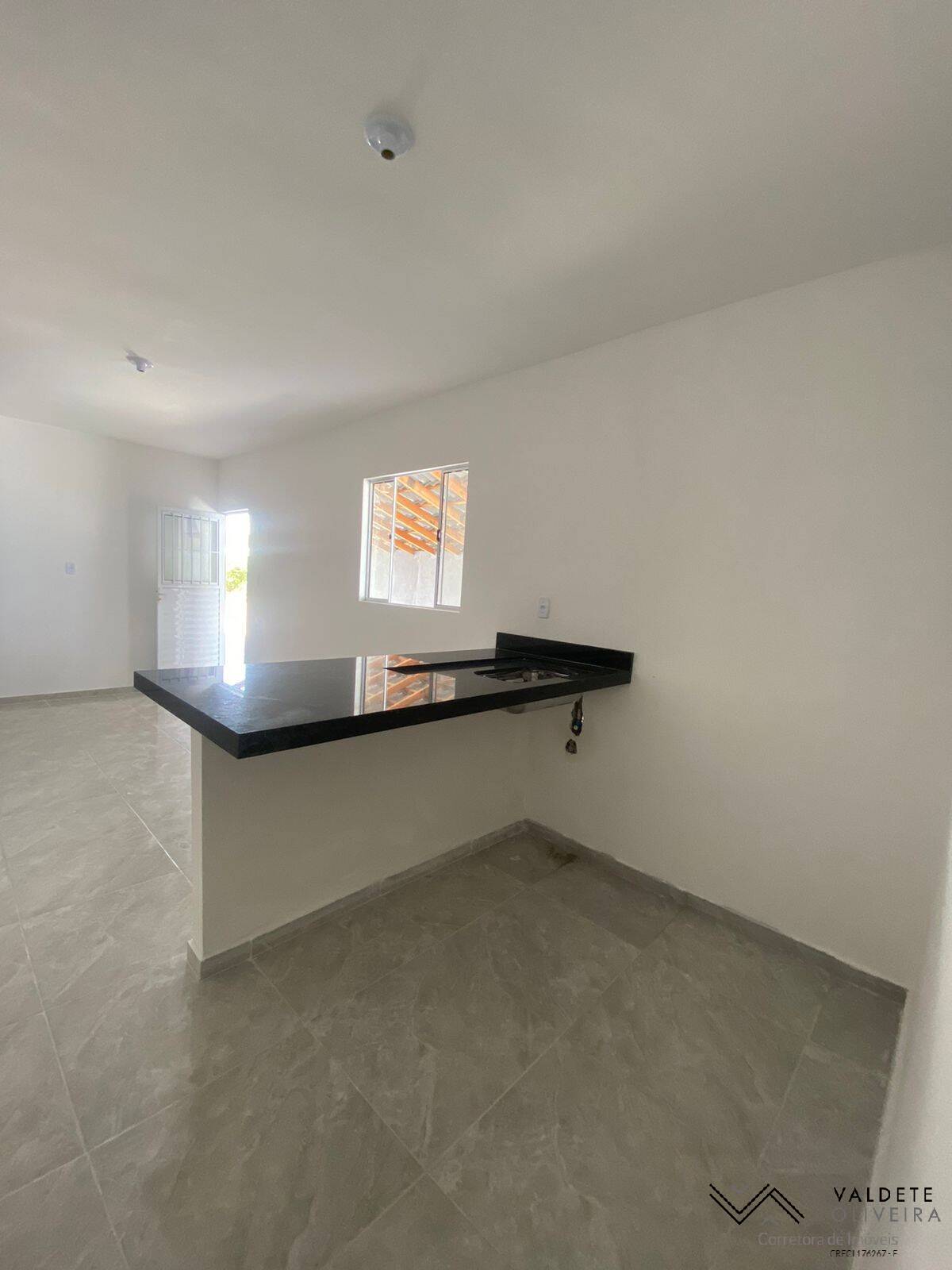 Casa à venda com 2 quartos, 80m² - Foto 13