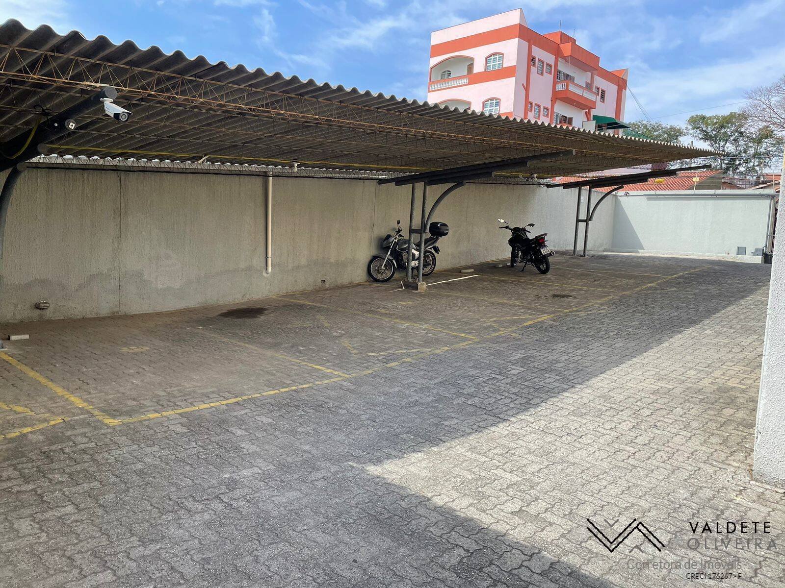 Apartamento à venda com 2 quartos, 65m² - Foto 12