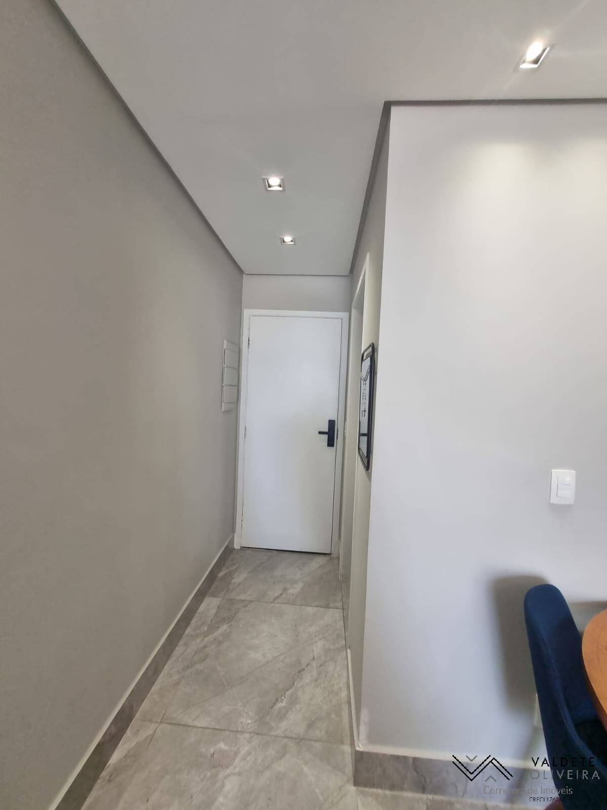 Apartamento à venda com 2 quartos, 75m² - Foto 9