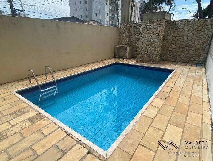 Apartamento à venda com 2 quartos, 65m² - Foto 1