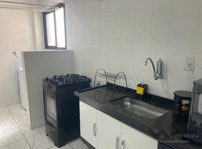 Apartamento à venda com 2 quartos, 65m² - Foto 2