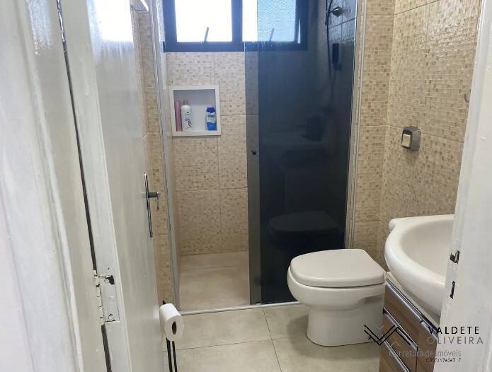 Apartamento à venda com 2 quartos, 65m² - Foto 9