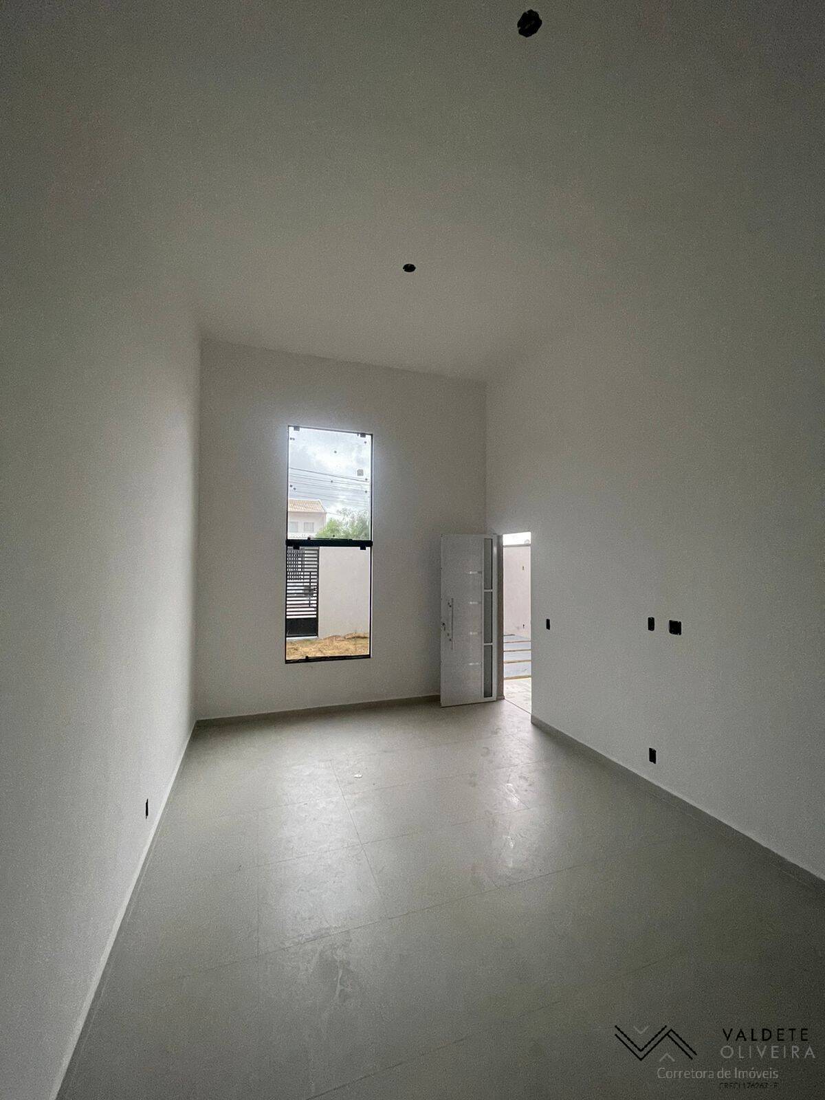 Casa à venda com 3 quartos, 96m² - Foto 4