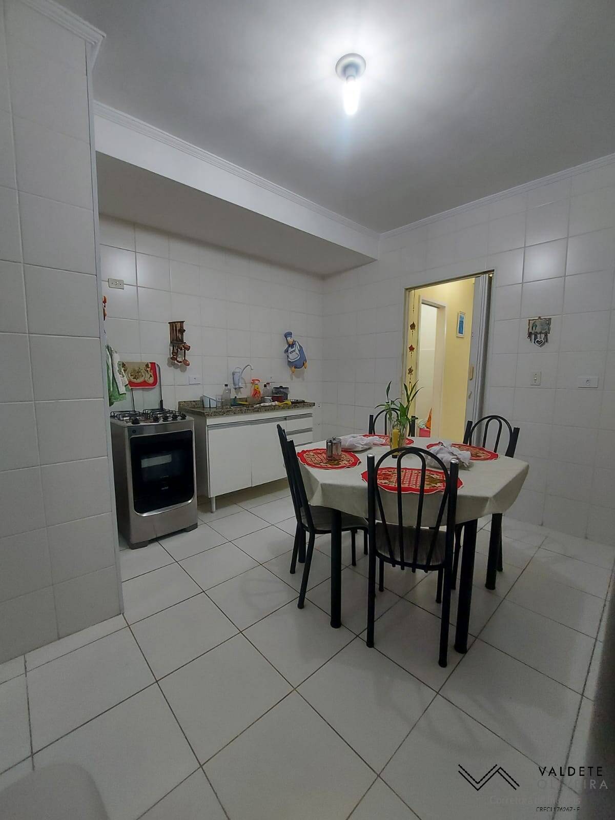 Sobrado à venda com 2 quartos, 130m² - Foto 18