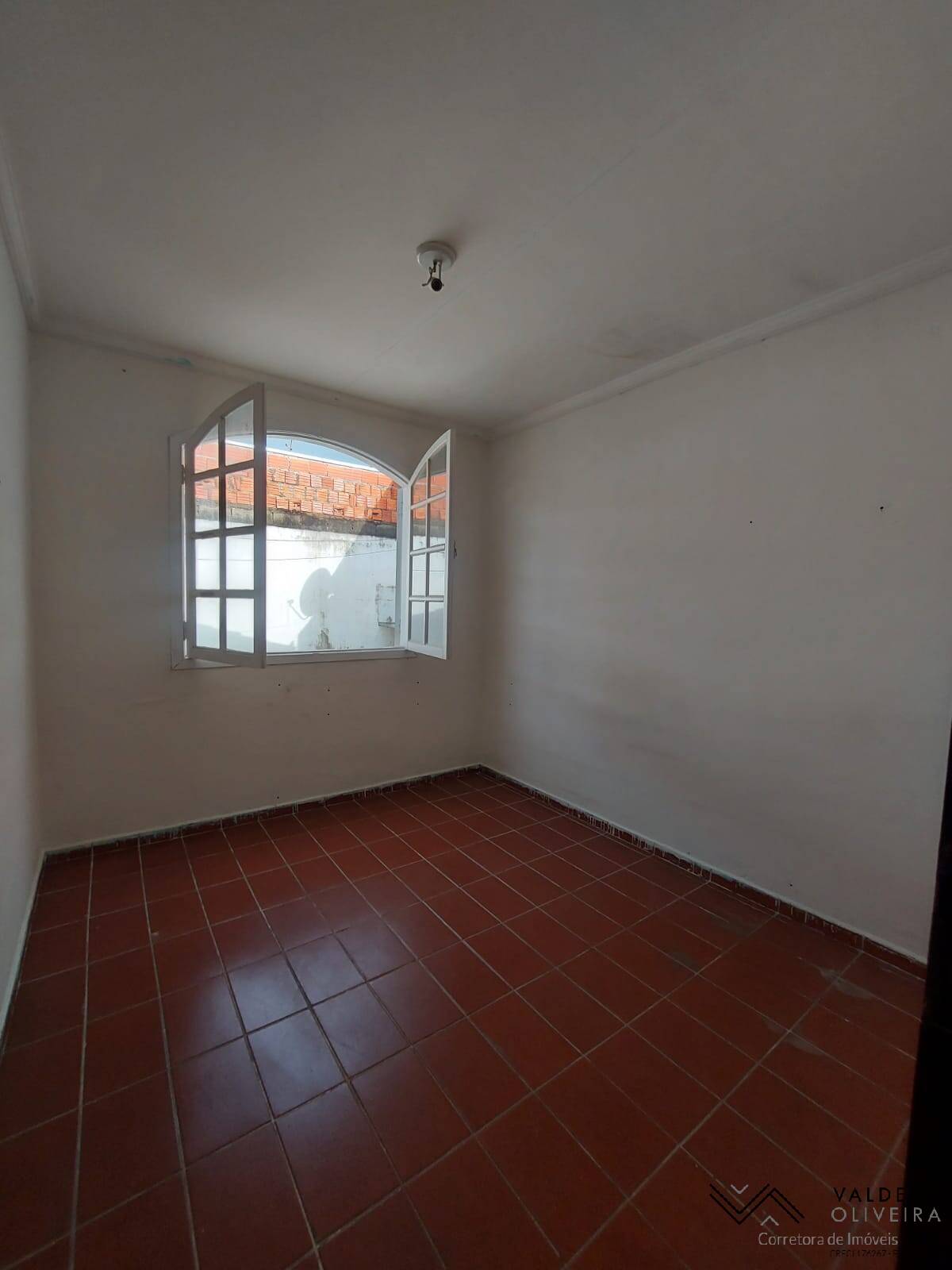 Casa à venda com 3 quartos, 75m² - Foto 9