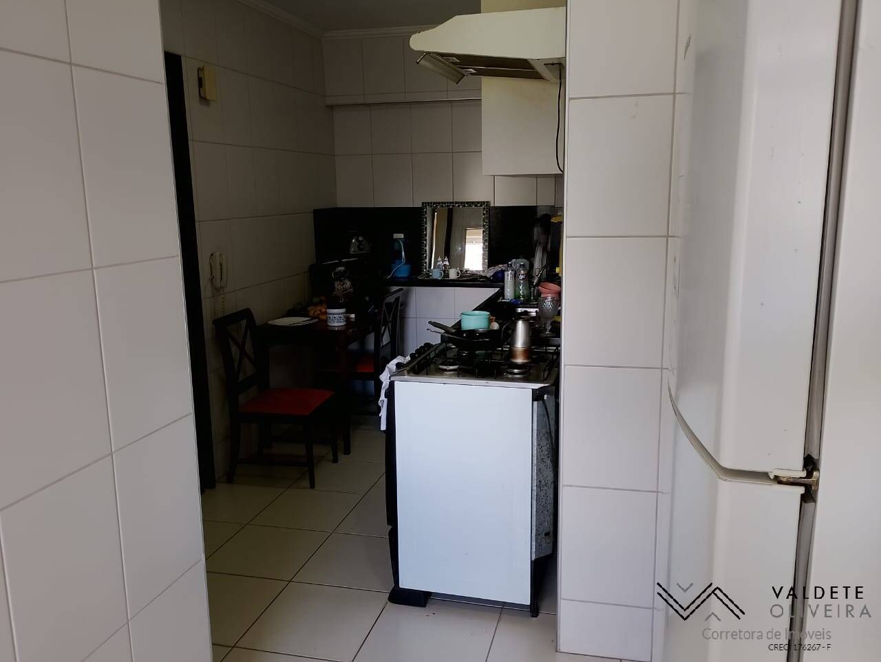 Apartamento à venda com 2 quartos, 76m² - Foto 9