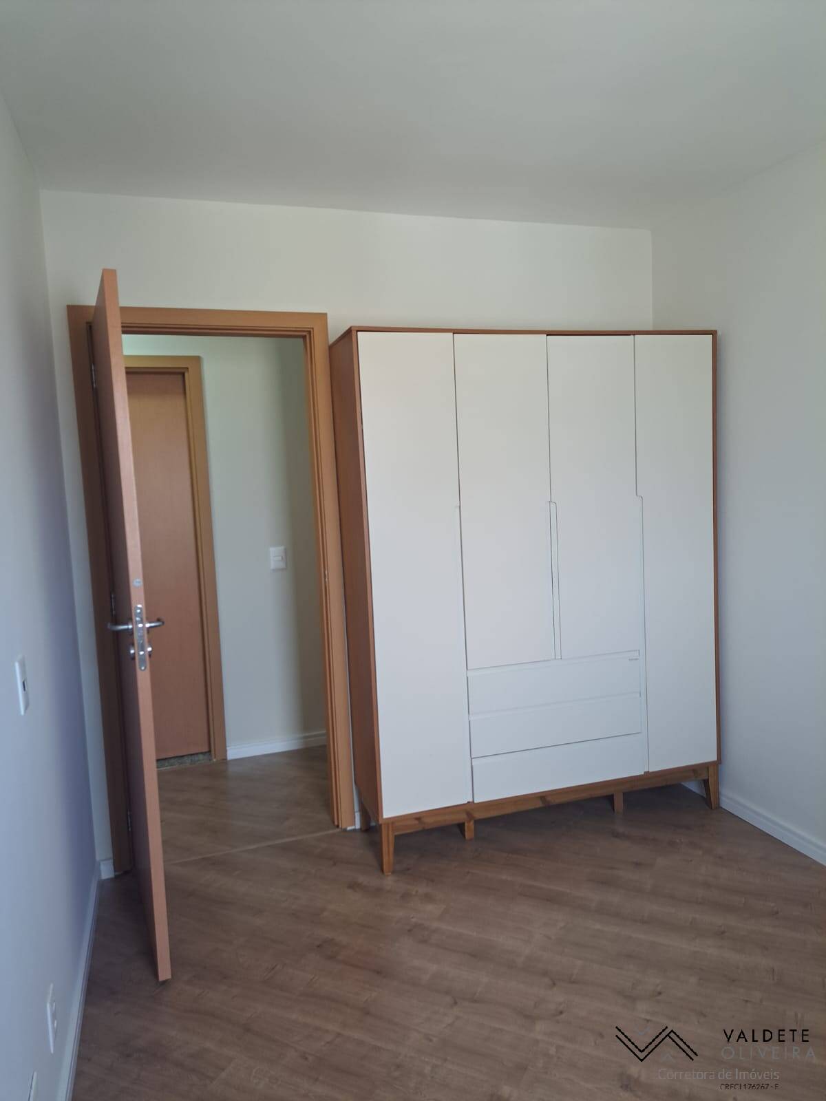 Apartamento à venda com 3 quartos, 106m² - Foto 8