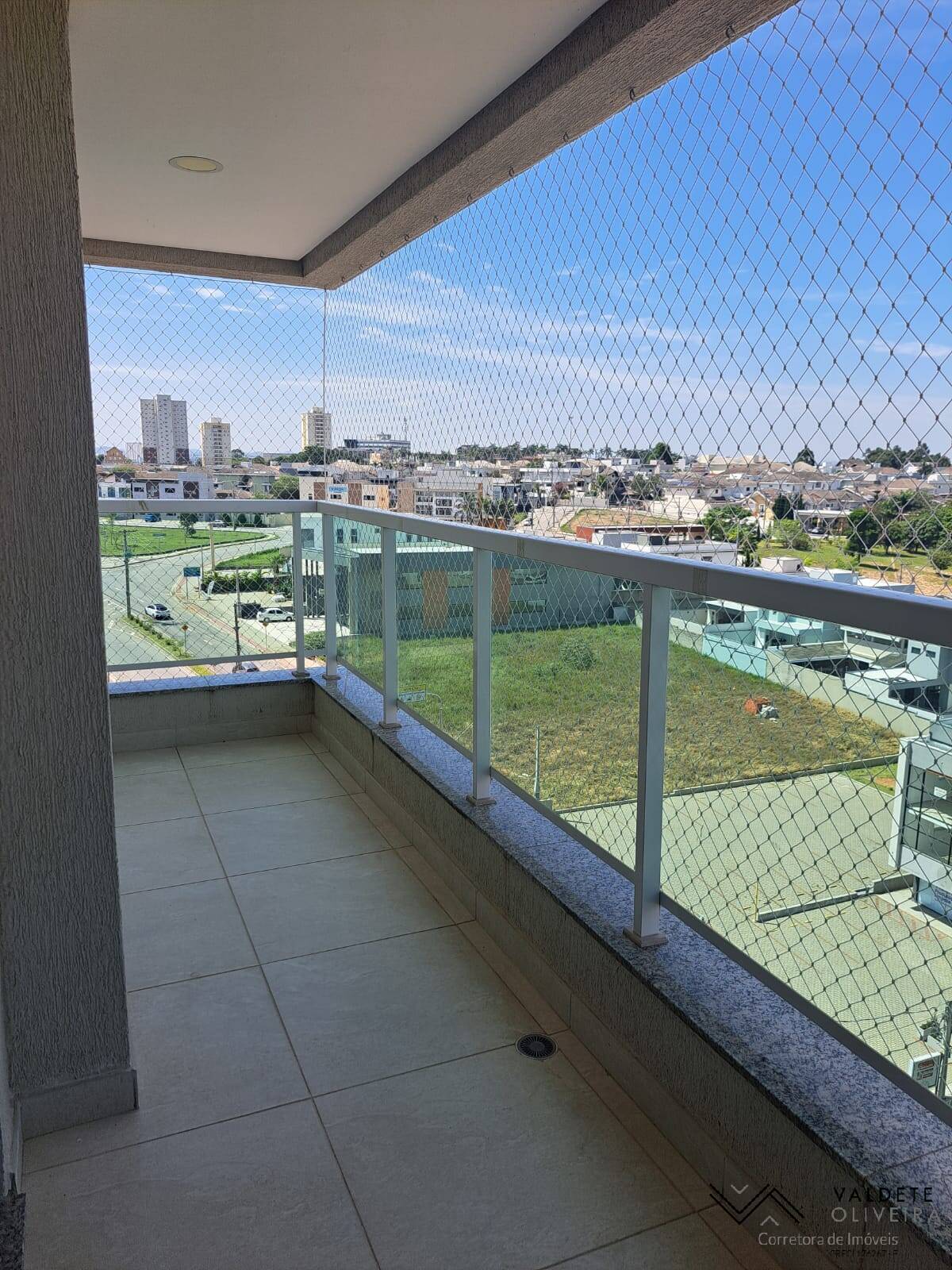 Apartamento à venda com 3 quartos, 106m² - Foto 1