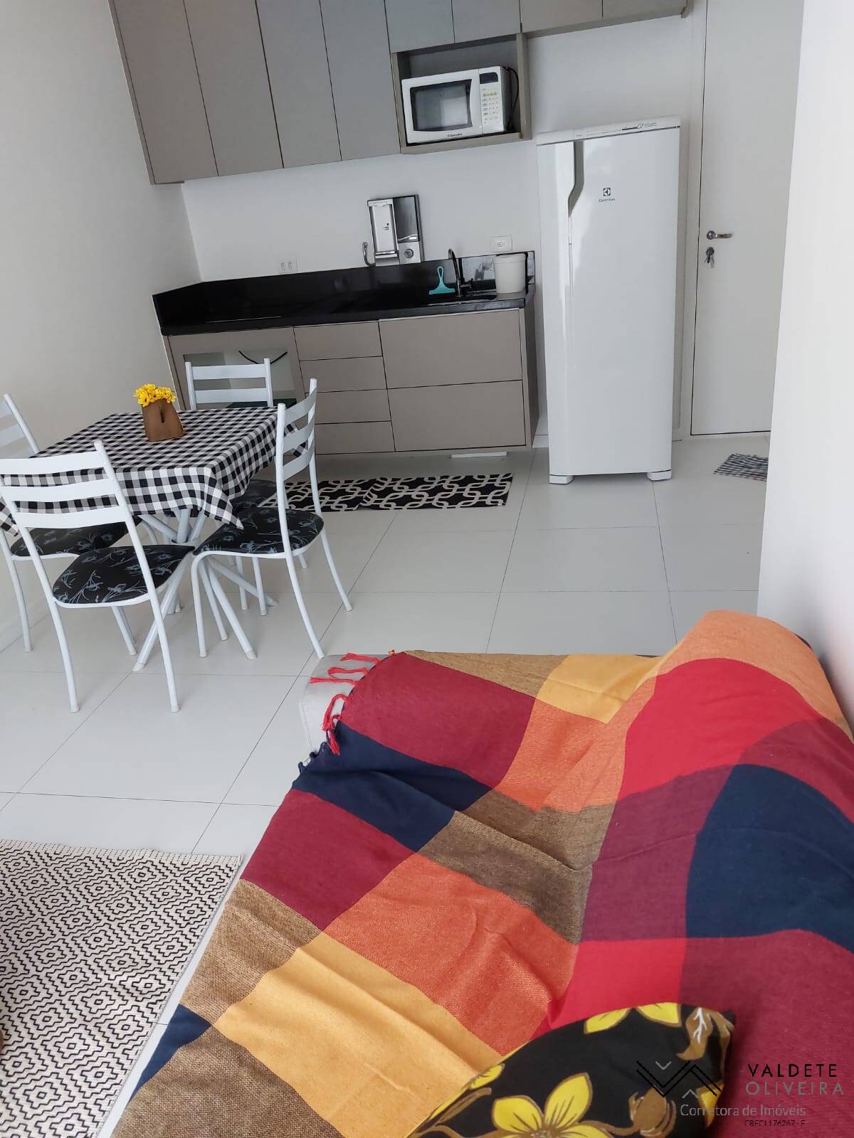 Apartamento à venda com 1 quarto, 33m² - Foto 11