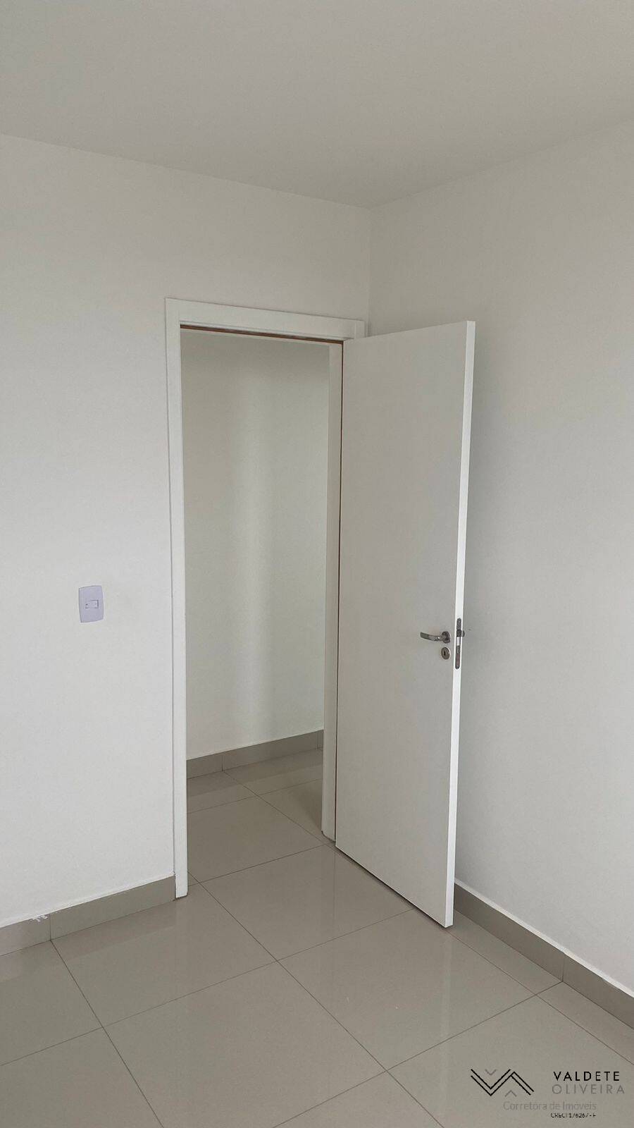 Apartamento à venda com 2 quartos, 44m² - Foto 2