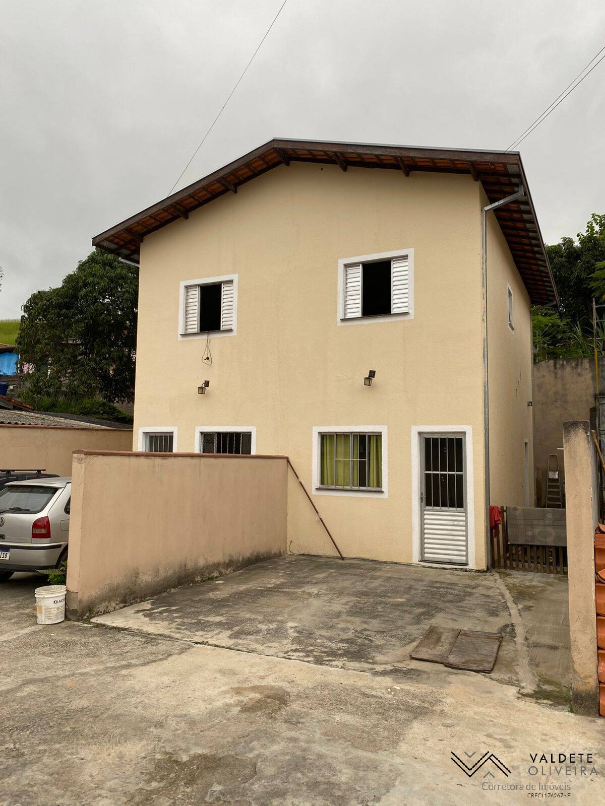 Casa à venda com 2 quartos, 64m² - Foto 2