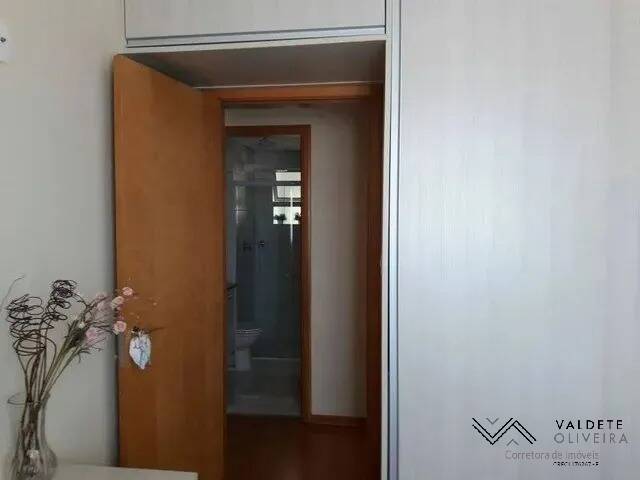 Apartamento à venda com 3 quartos, 95m² - Foto 8