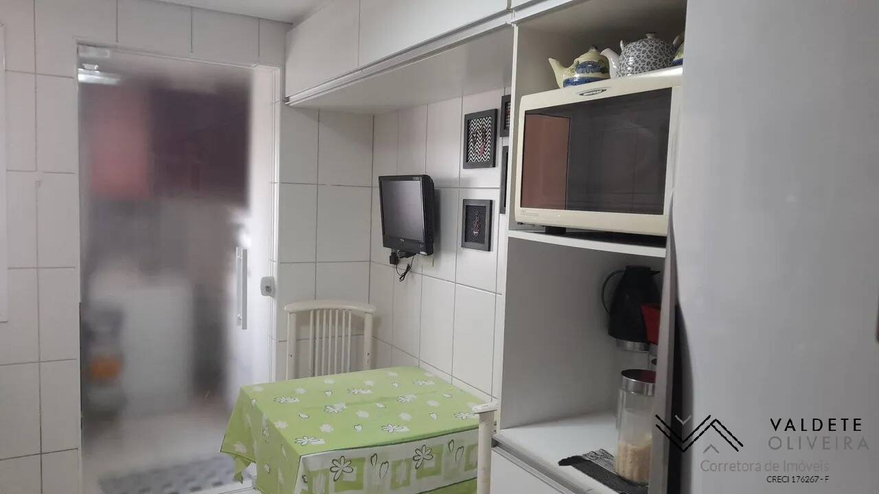 Apartamento à venda com 3 quartos, 95m² - Foto 12