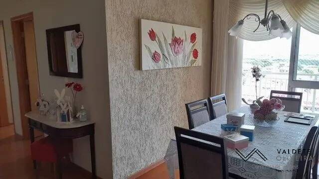 Apartamento à venda com 3 quartos, 95m² - Foto 11