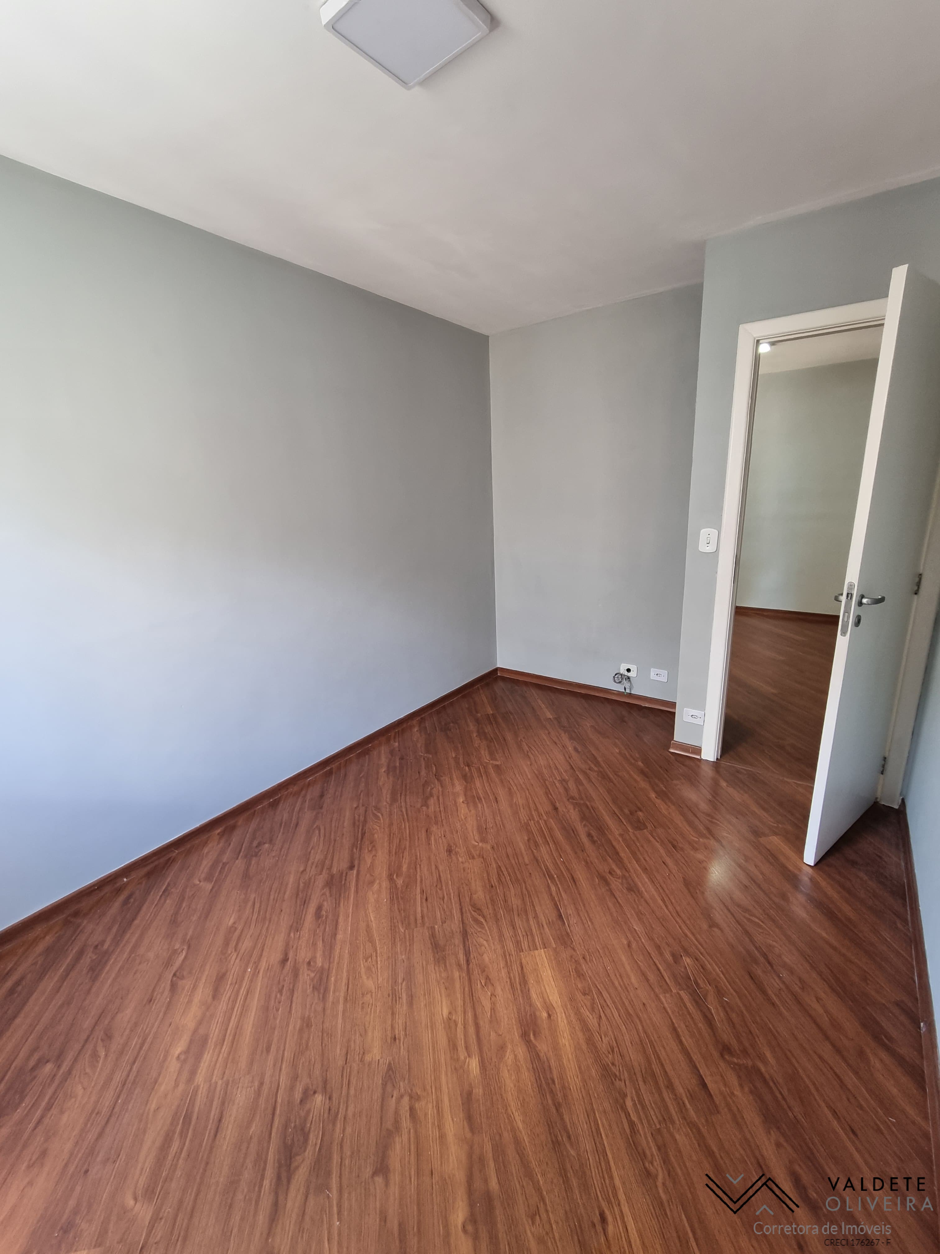 Apartamento à venda com 2 quartos, 64m² - Foto 4