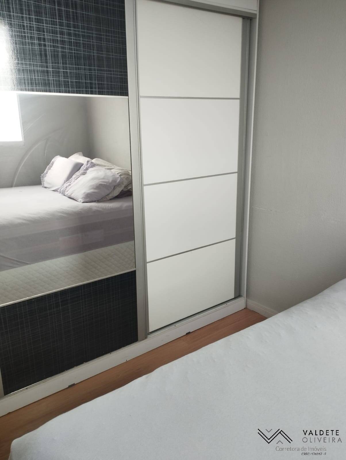 Apartamento à venda com 2 quartos, 44m² - Foto 2