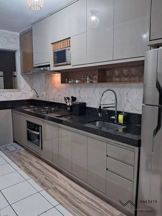 Apartamento à venda com 2 quartos, 70m² - Foto 6