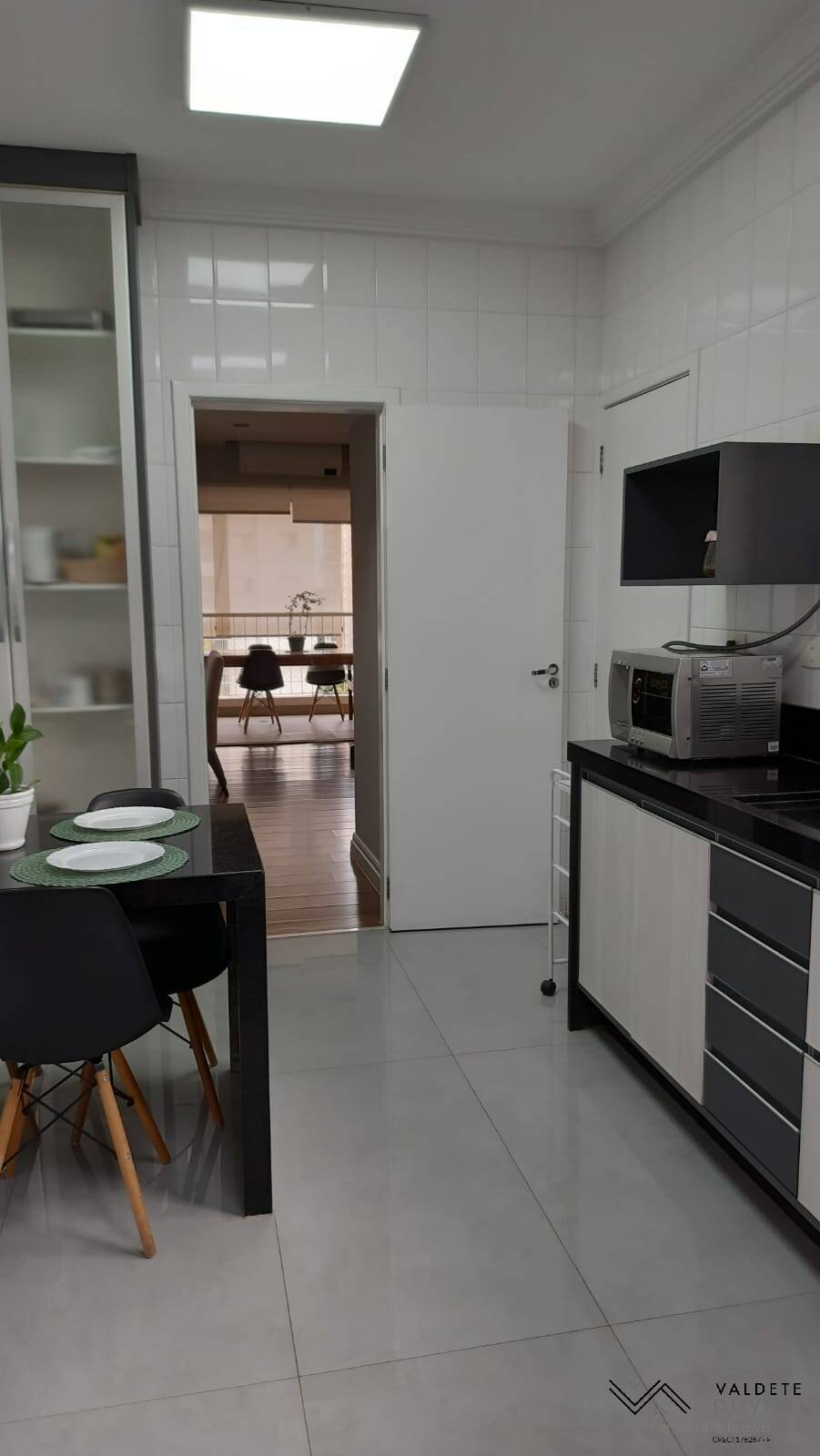 Apartamento à venda com 3 quartos, 142m² - Foto 6