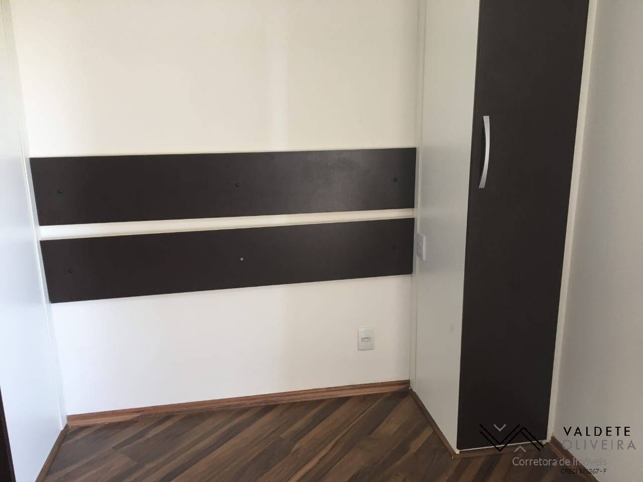 Apartamento à venda com 2 quartos, 72m² - Foto 4