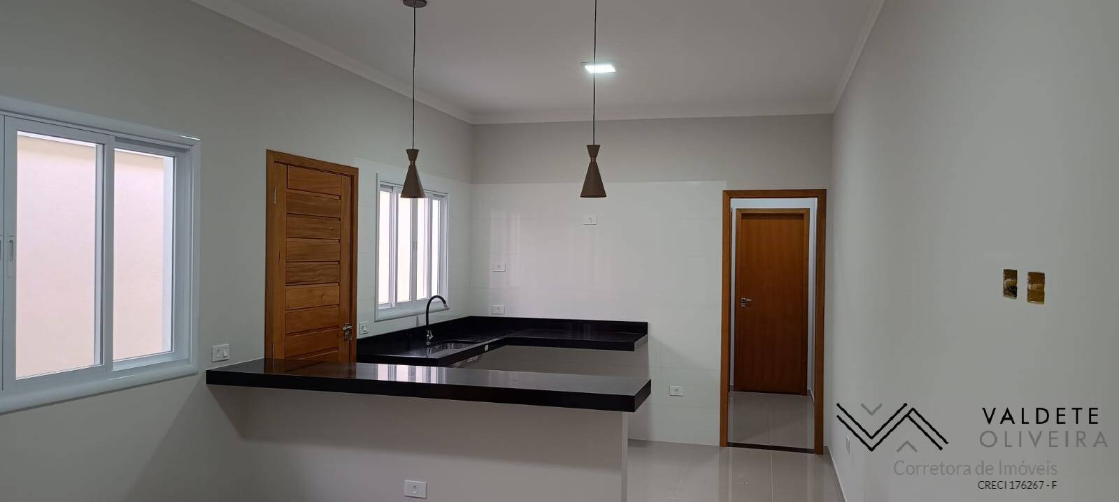 Casa à venda com 3 quartos, 100m² - Foto 6